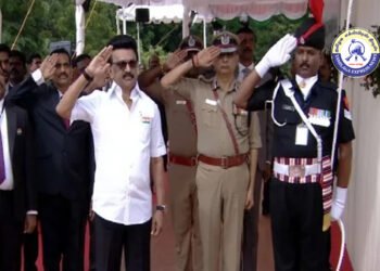 79வது சுதந்திர தின விழா – கோட்டையில் தேசியக் கொடி ஏற்றிய முதல்வர்