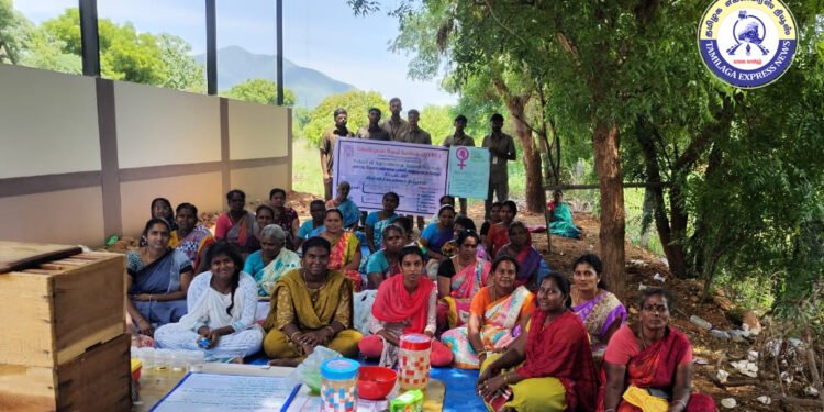 பெண்கள் சமத்துவ தினத்தை முன்னிட்டு காந்திகிராம பல்கலைக்கழக மாணவர்கள் வழங்கிய சிறப்பு பயிற்சி.
